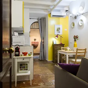 Stella's In Monti Apartamento